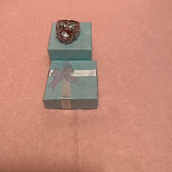 Sapphire 💯 Authentic - Picture 8 of 10